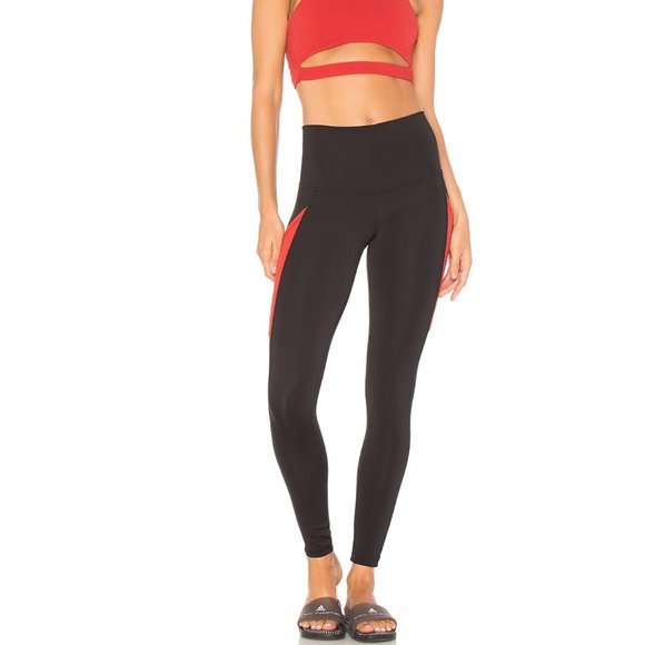 beach riot contrast pocketed leggings - Picture 4 of 4